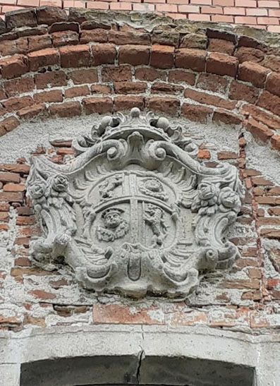 View larger image View larger image