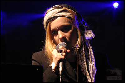 View larger image View larger image