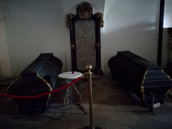 View larger image View larger image