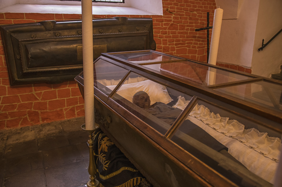 View larger image View larger image